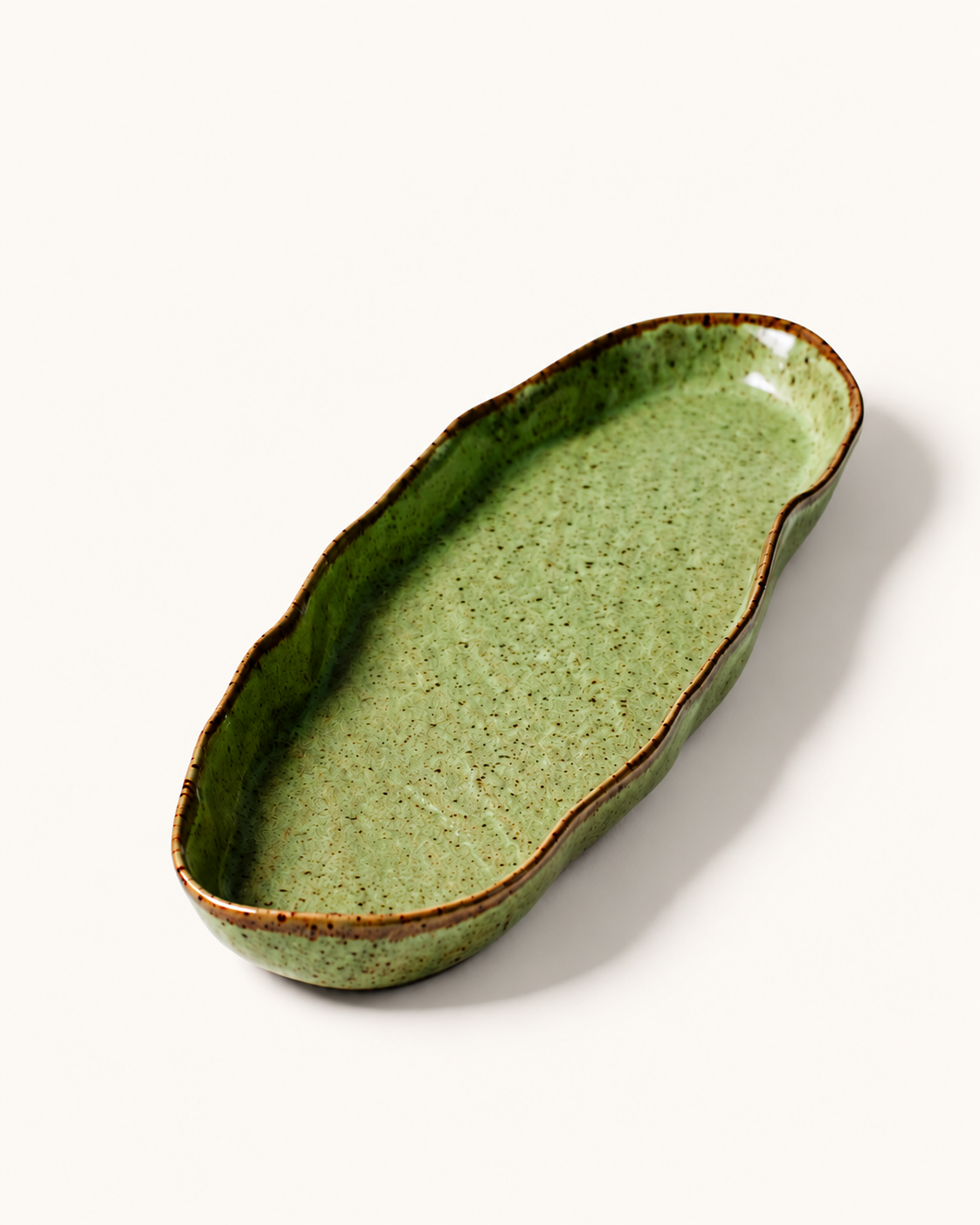 Oval Rim Plate (Mountain Inkstone)