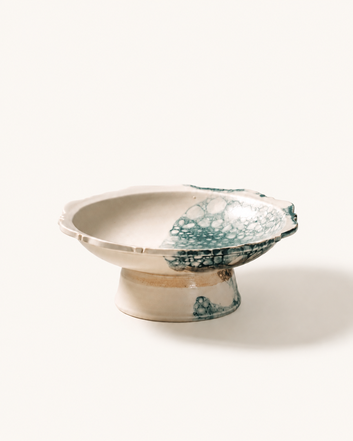 Hana Pedestal Serving Plate (Bubble)